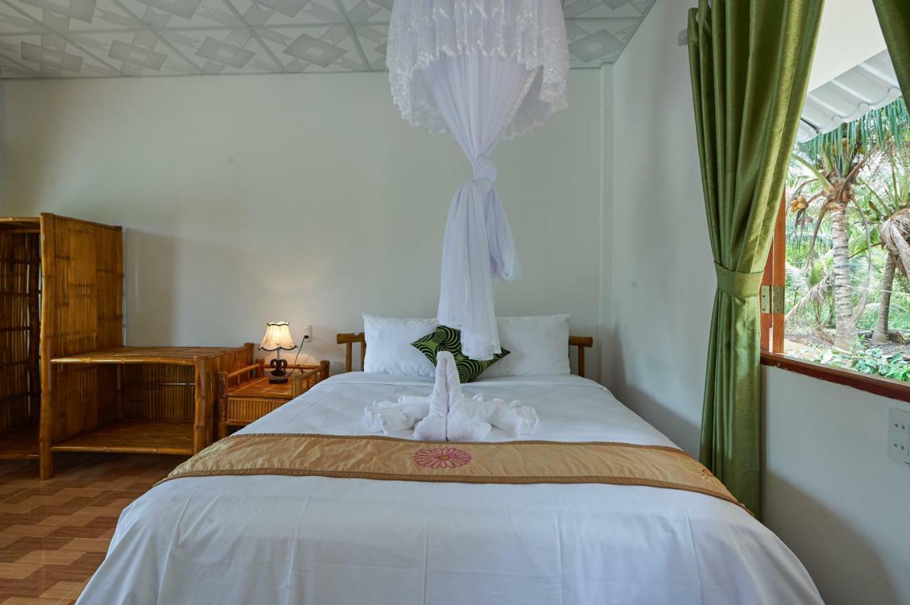 Tra Vinh Lodge Nguyet Hang Екстериор снимка